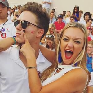 Meet your Posher, Peyton